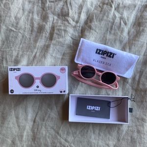 IZIPIZI pastel Pink sunglasses polarized size 0-12 months
